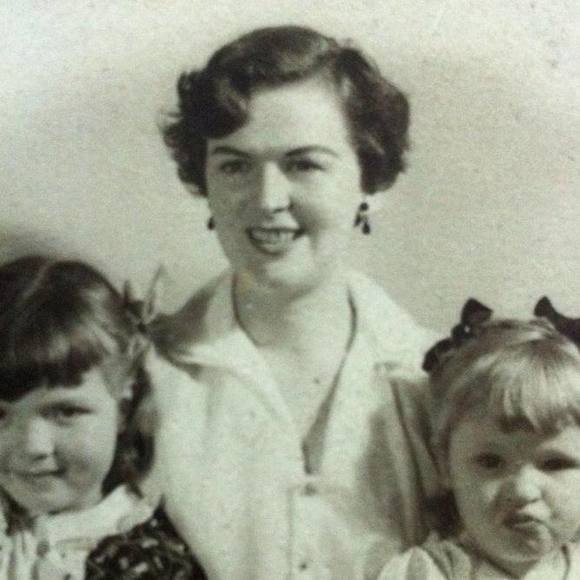 Meet your Posher, Catherine - Picture 1 of 1